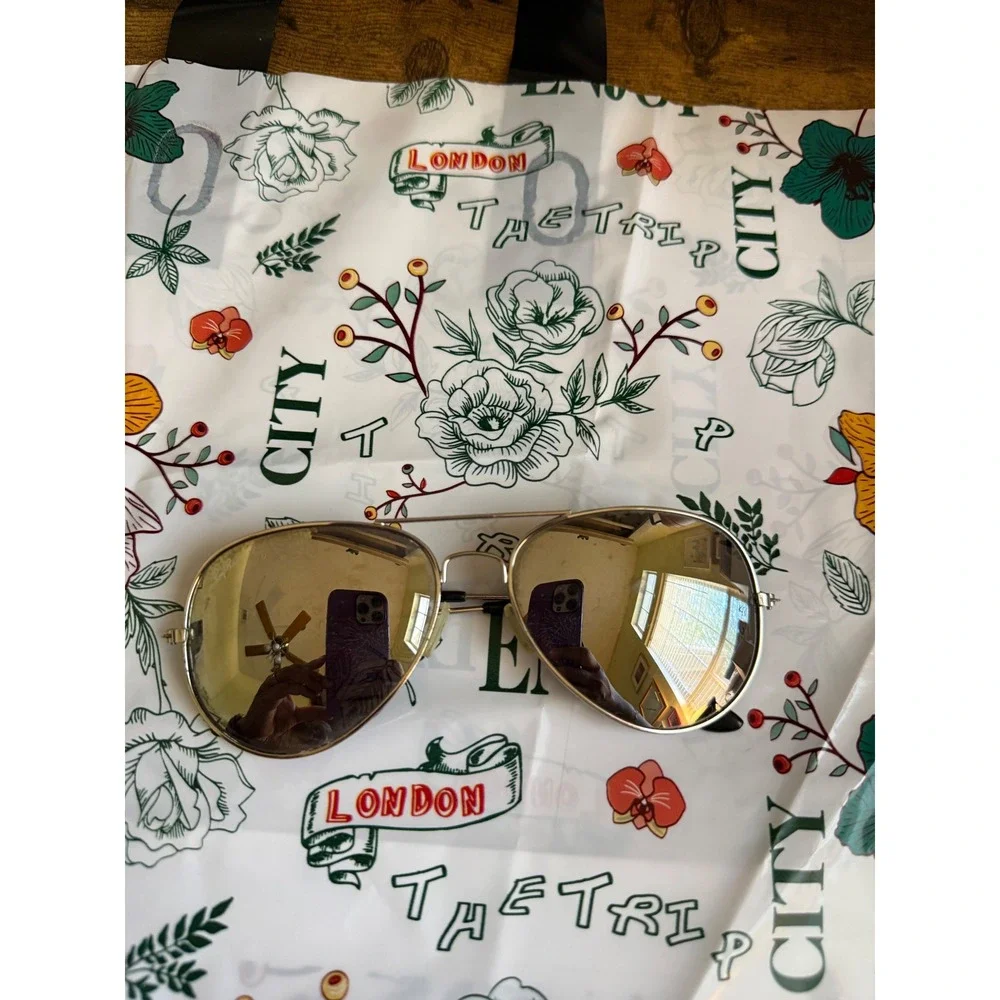 Ray-Ban RB3025 Silver Aviator Mirrored Sunglasses Unisex with Case